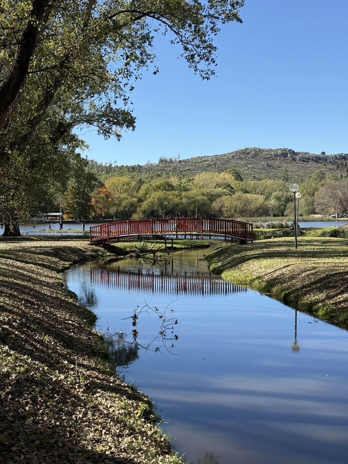 Arroyo en la Escollera Oeste - El Dique de Tandil